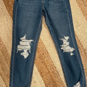 American Eagle Mom Jean